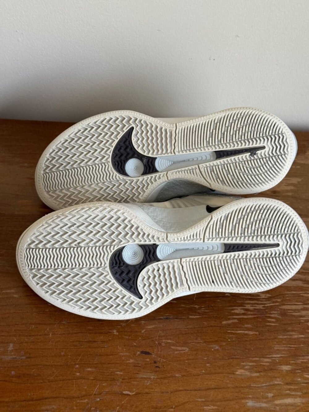 Womens Size 8.5 Nike Sabrina 2 Coconut Milk Basketball Shoes FQ2174 102 - Picture 6 of 7